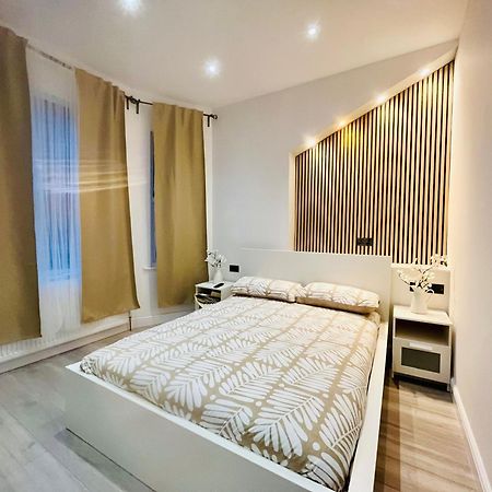 Modern Flat With Garden- 10Min Uber To Harry Potter Studios ワトフォード エクステリア 写真